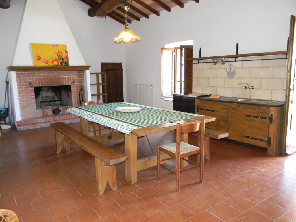 Agriturismo Podere La Selva Villa Serre Di Rapolano ภายนอก รูปภาพ